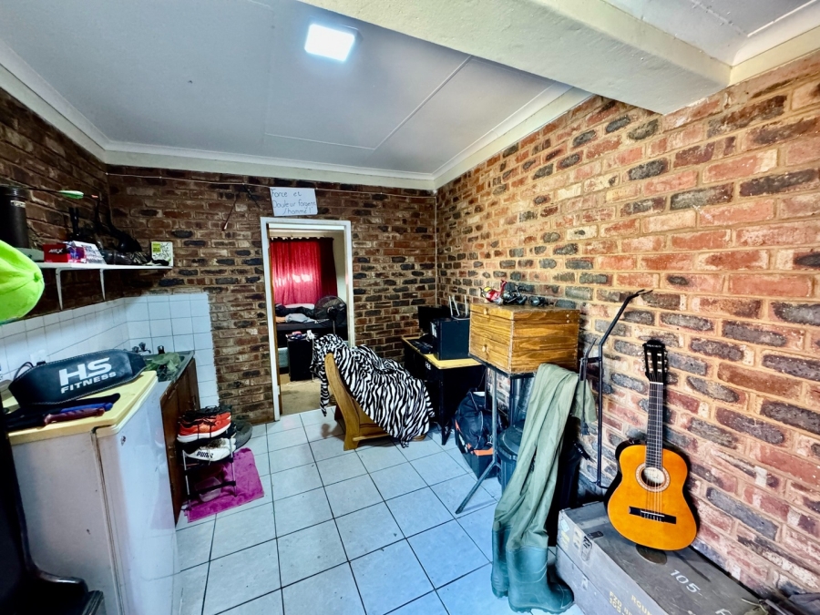 3 Bedroom Property for Sale in Mooivallei Park North West